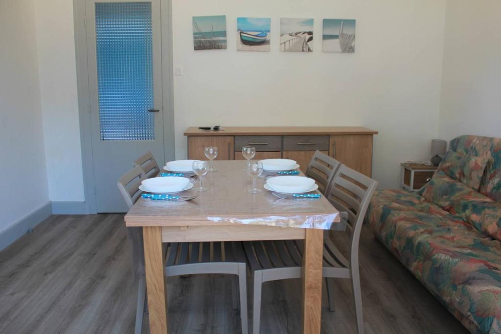 Ronce-les-Bains - APPARTEMENT 1er ETAGE gauche - 90m de la PLAGE photo 4