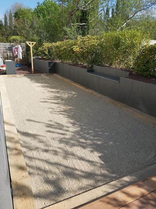 -La Suzane- Maison Piscine Jardin Parking Wifi photo 2