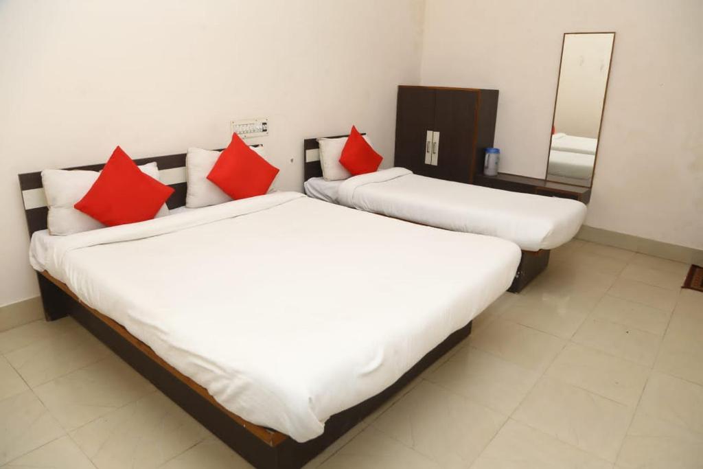 Hotel Shakti photo 2