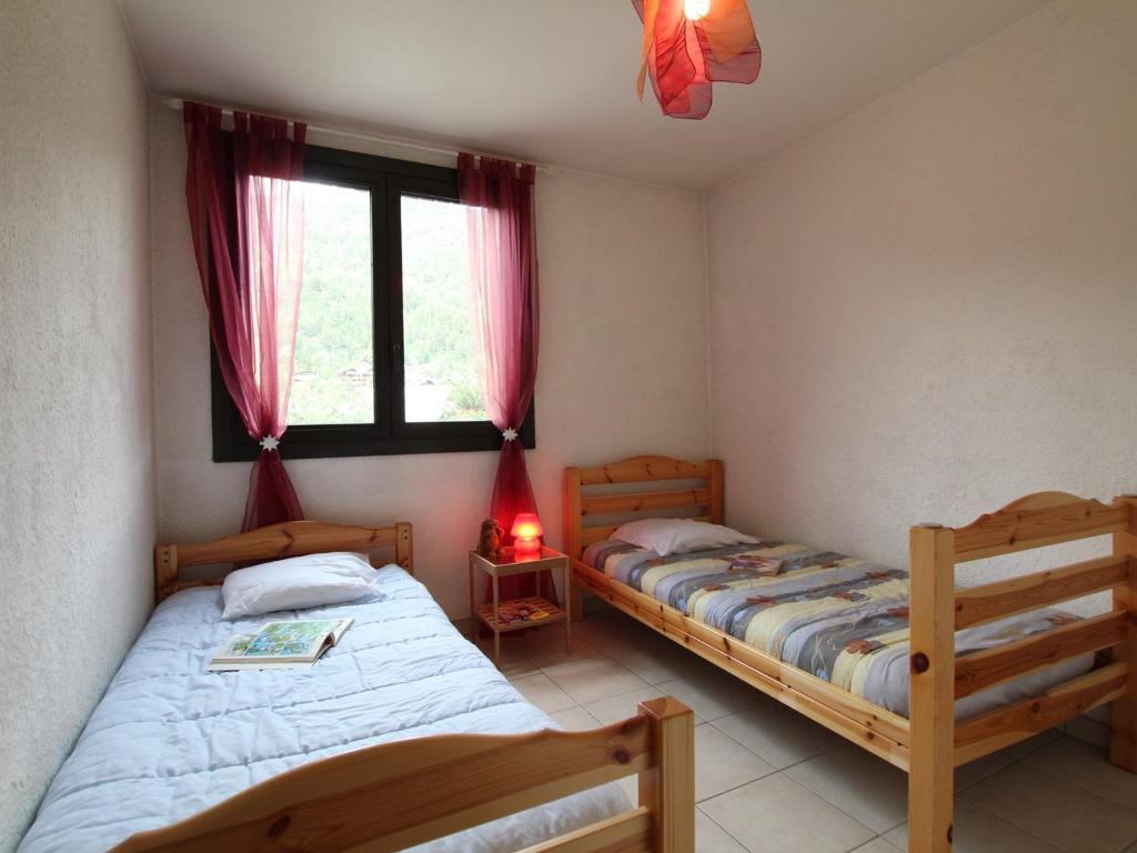 Appartement Serre Chevalier, 2 pièces, 5 personnes - FR-1-330F-156 photo 4