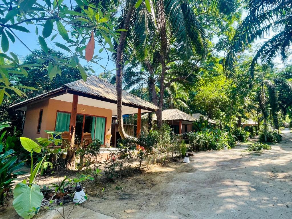 Marina Resort Koh Phayam Ranong photo 2