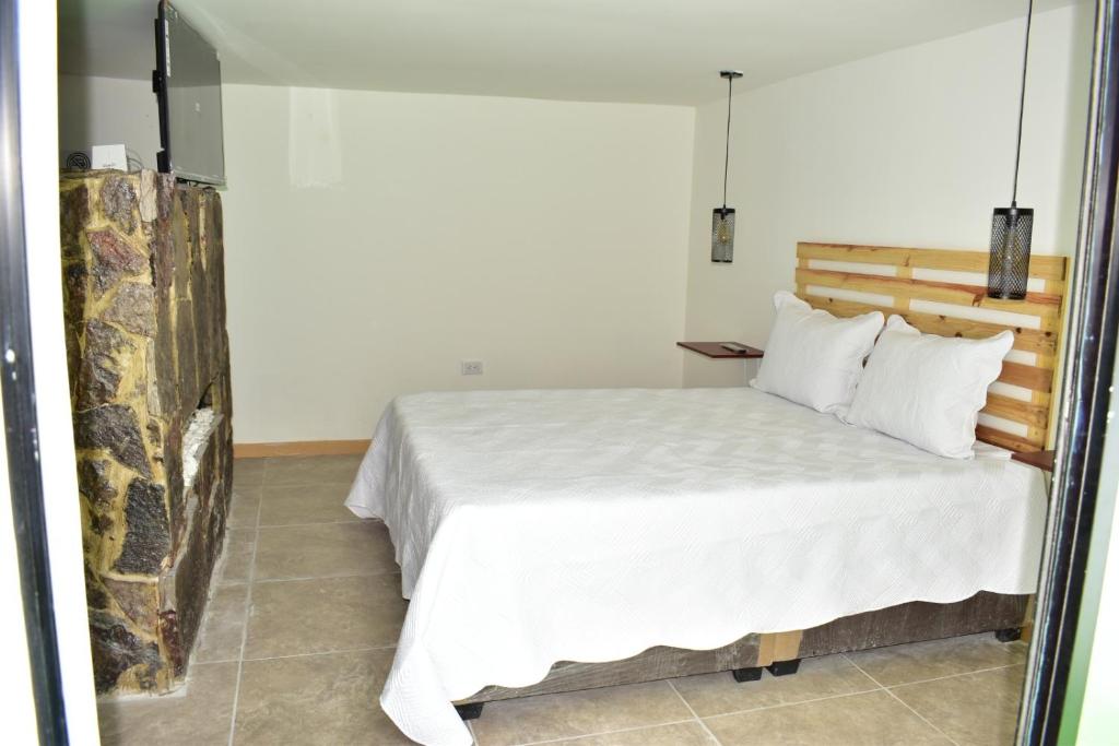 UE Home 102 photo 1