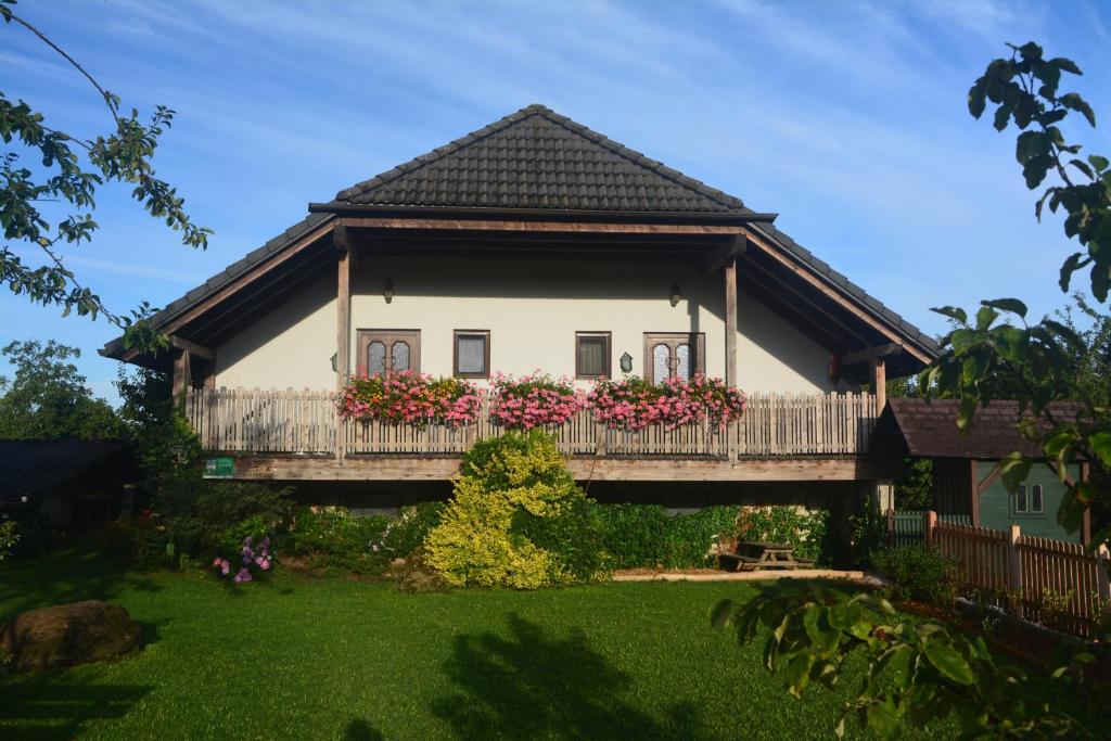 Bio-Bauernhof Haunschmid photo 1