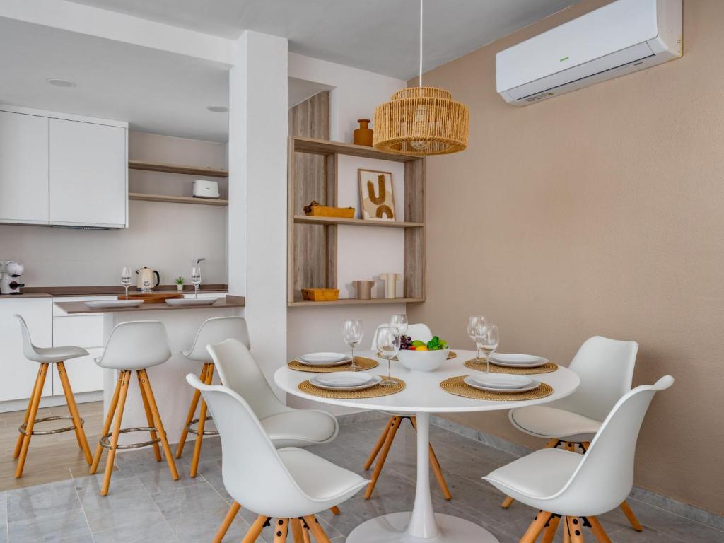 Apartment Ático Los Pelicanos by Interhome photo 2