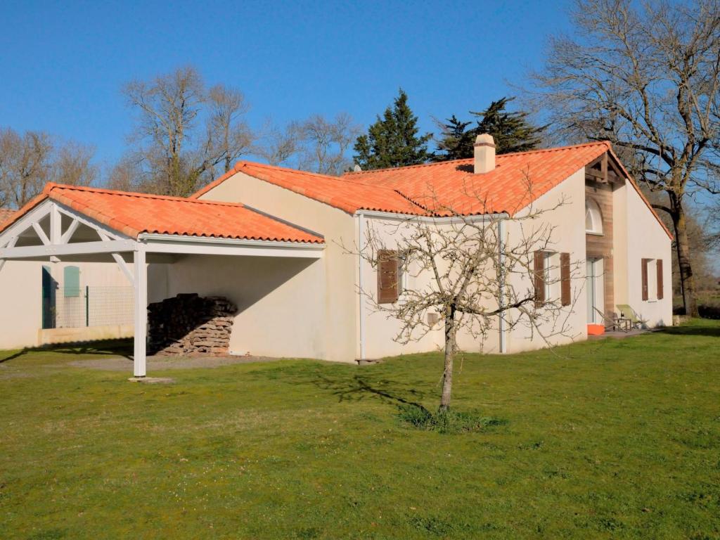 Holiday Home Charme de la Fradinière by Interhome photo 1