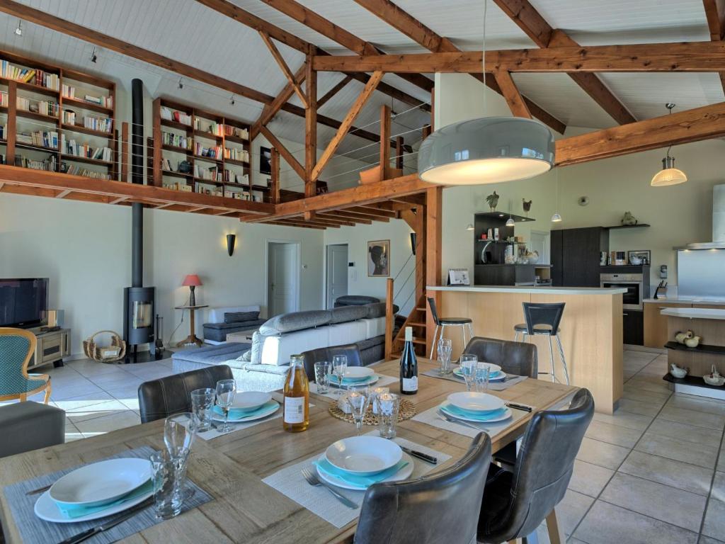 Holiday Home Charme de la Fradinière by Interhome