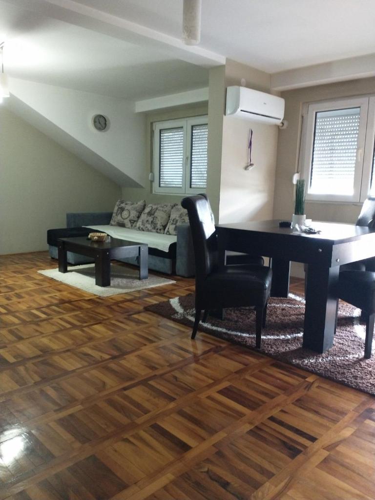 Start apartman centar Obrenovca photo 1