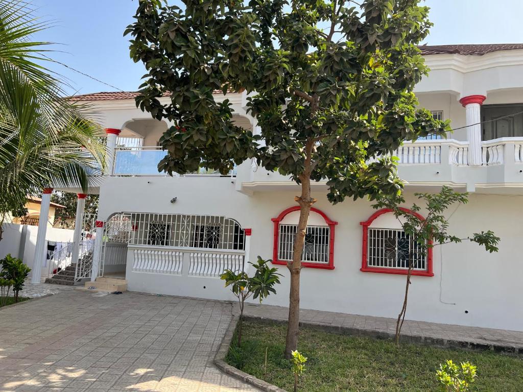 3 bedrooms first story apartment