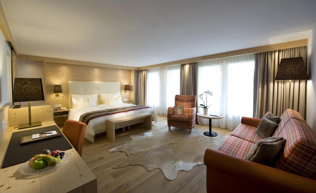 GOLFHOTEL Les Hauts de Gstaad & SPA photo 1