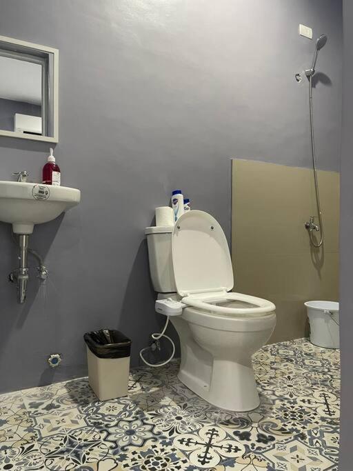 Cozy 2 storey fully furnished house. photo 1