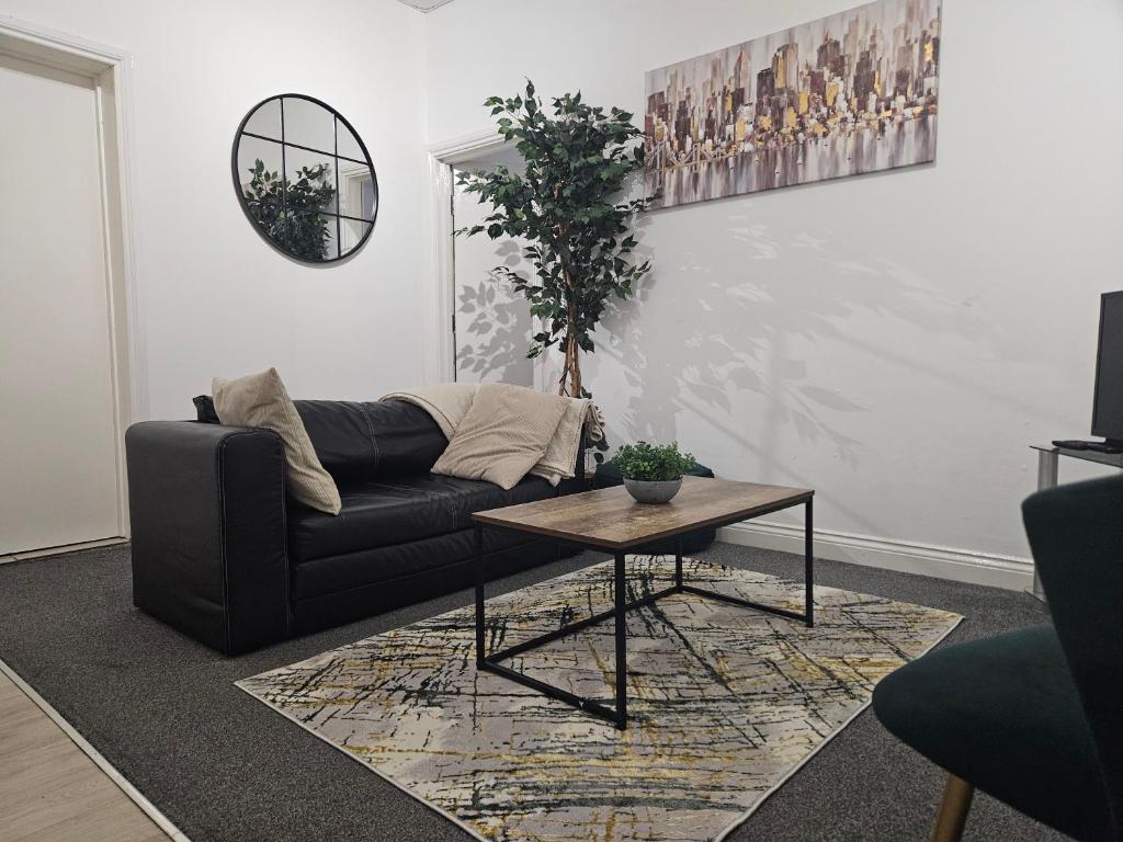 Bloomsbury Apartments - Leicester - Tap to explore photos