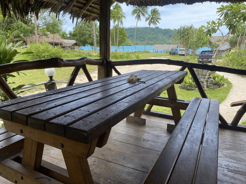 Port-Olry Beach Bungalows Chez Louis photo 1
