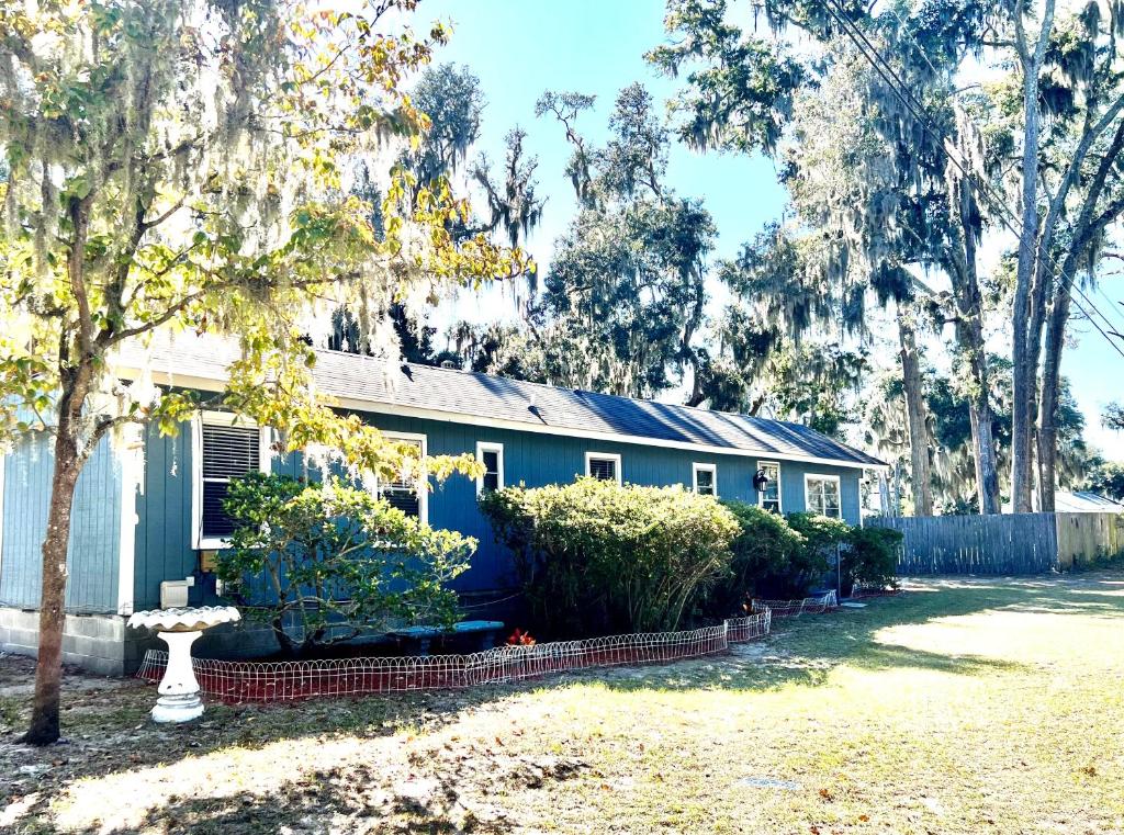 Port Royal Blue Island Getaway image