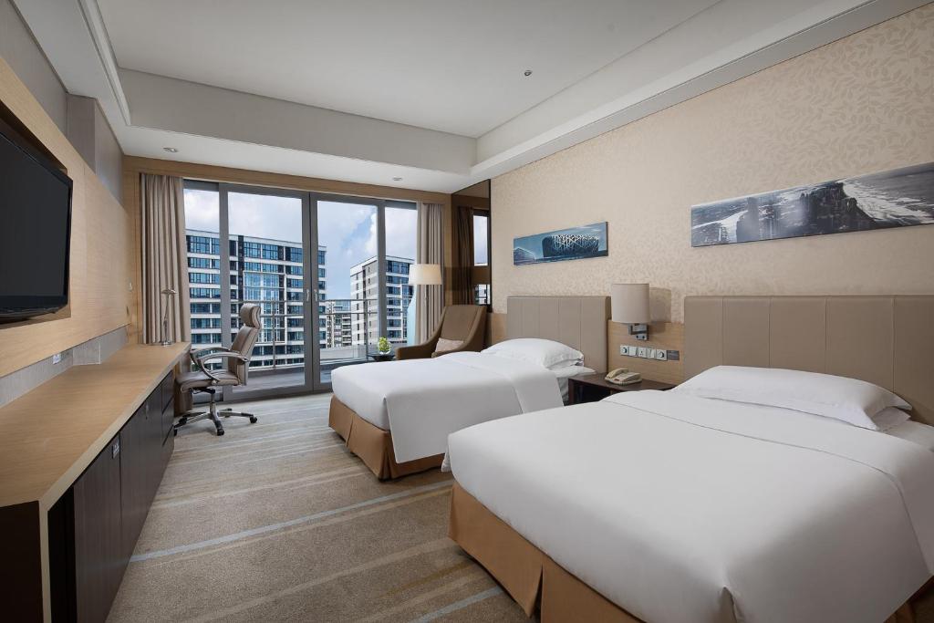 Crowne Plaza Guangzhou Huadu, an IHG Hotel photo 3