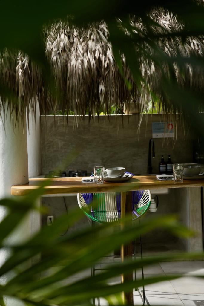 Casa MexiBali, Palapa Queen photo 1