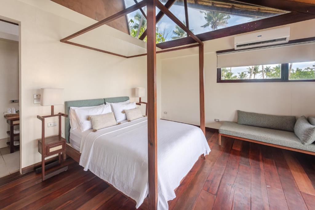 L'Osteria Luxe Beachfront B&B photo 4