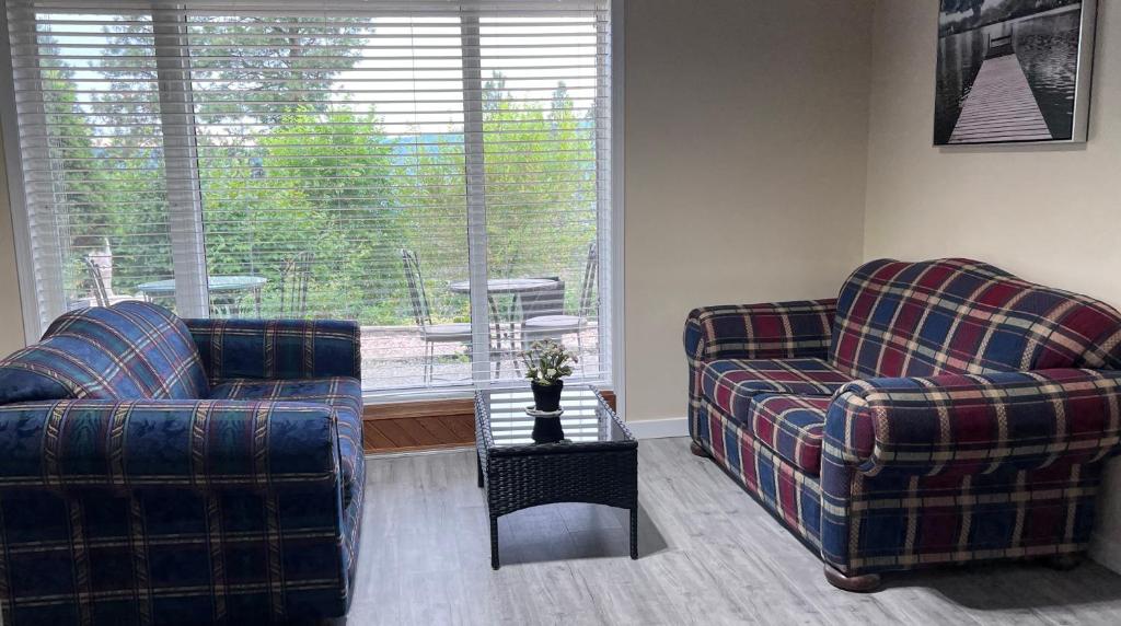 Lake and Mountain View Cozystay photo 3