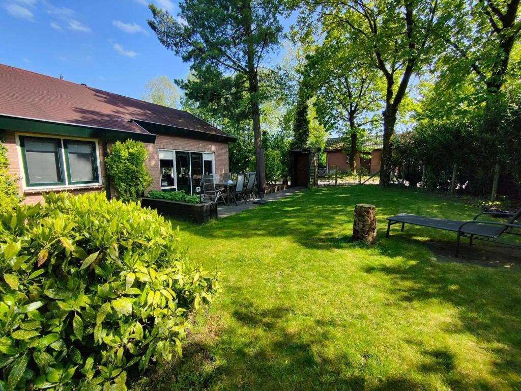 Tranquil Holiday Home in Garderen near Forest