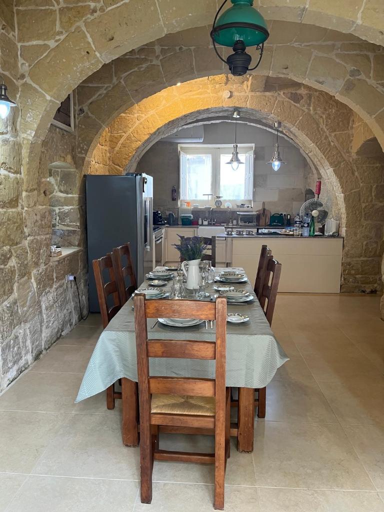 Townsend Farmhouse photo 4