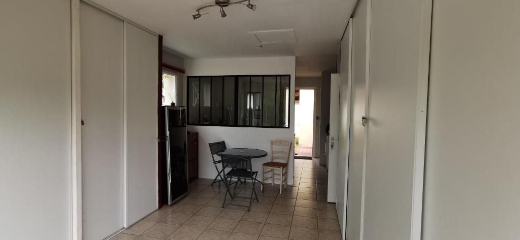 Villa indépendante, parc et piscine privée, ramassez vos oeufs coques photo 1