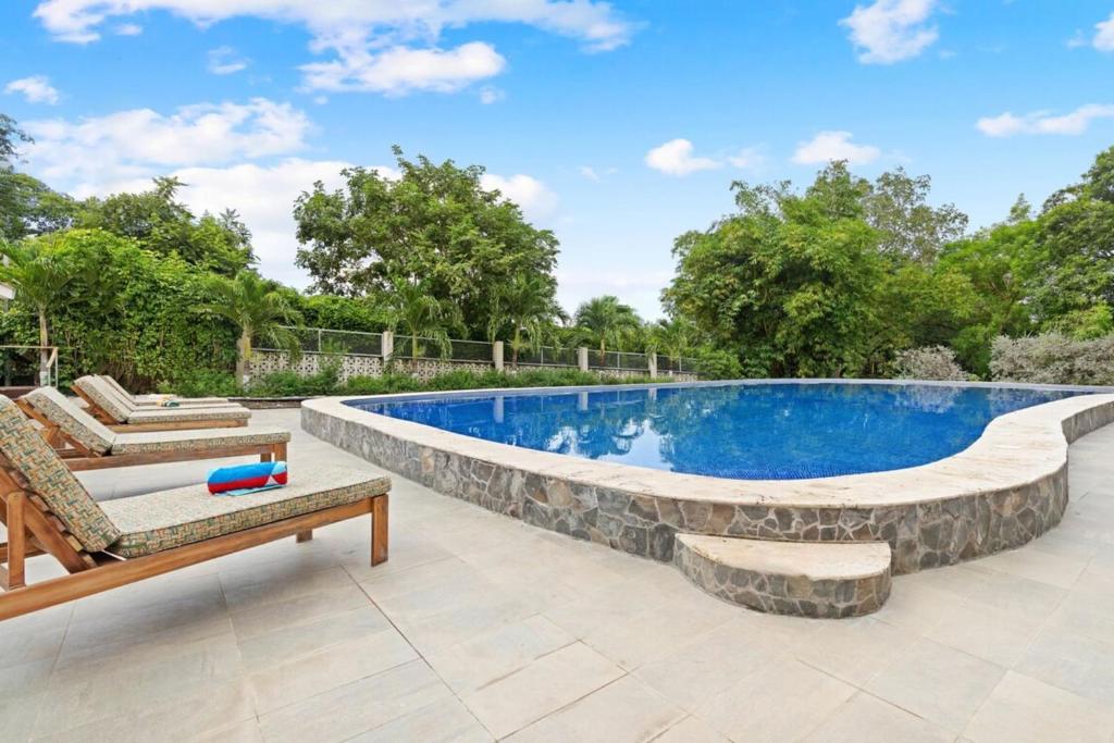 Outstanding & Huge 600m Private Villa - Pool - BBQ photo 2