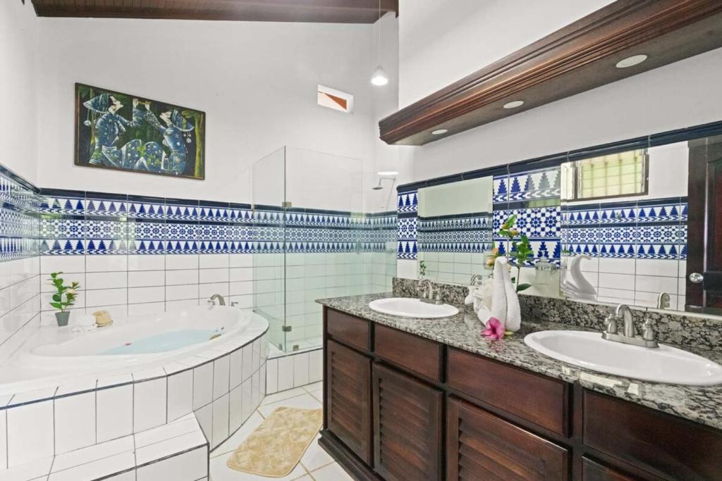 Outstanding & Huge 600m Private Villa - Pool - BBQ photo 4