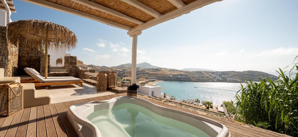 The Summit of Mykonos photo 3