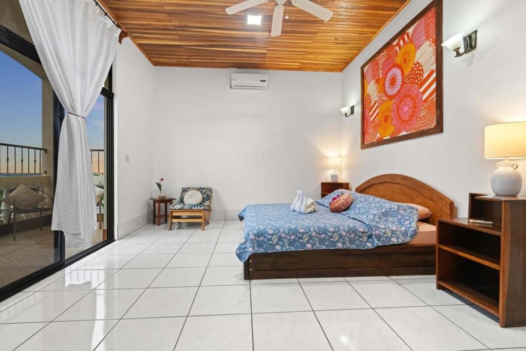 Exquisite and Spacious 250m Villa in Coco PentL photo 2