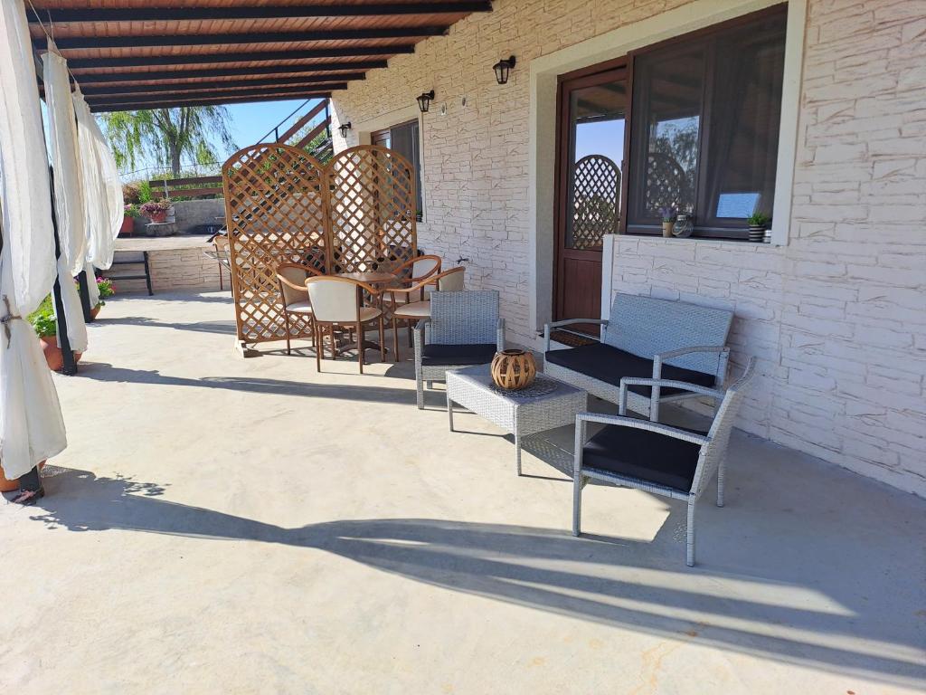 MELENIOS HOUSES photo 3