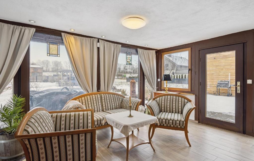 1 Bedroom Lovely Apartment In Zirchow photo 1