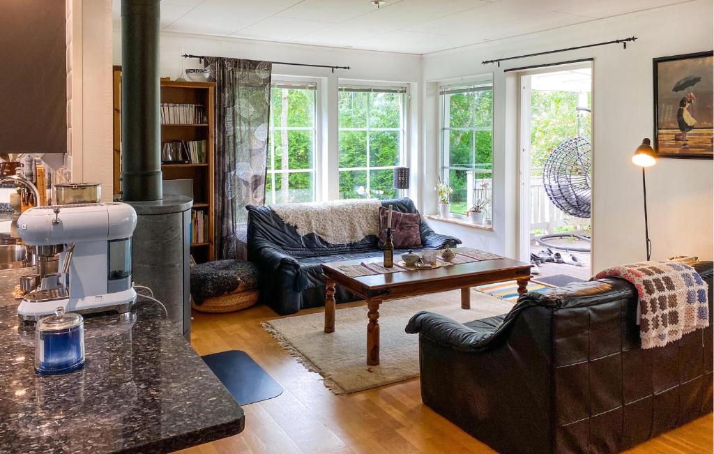Stunning Home In Motala With Sauna, Wifi And 4 Bedrooms photo 1