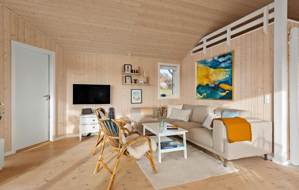 Stunning Home In Haarby With Kitchen photo 2