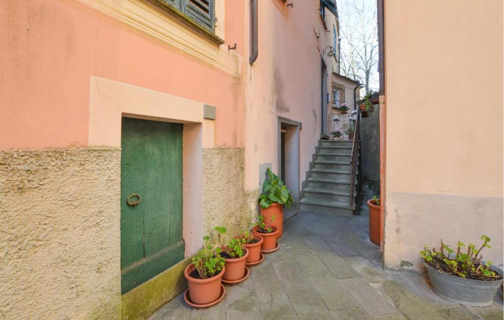3 Bedroom Awesome Home In Varese Ligure photo 2