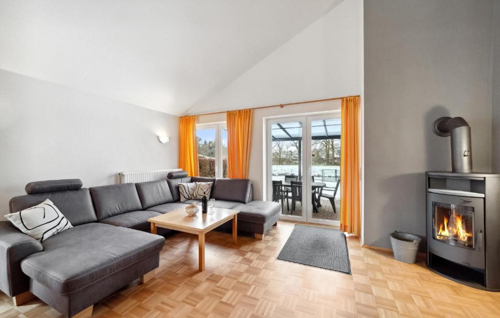 Beautiful Home In Haren With Kitchen photo 1