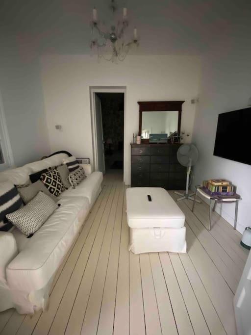 Deauville. Grande villa, plage. photo 3