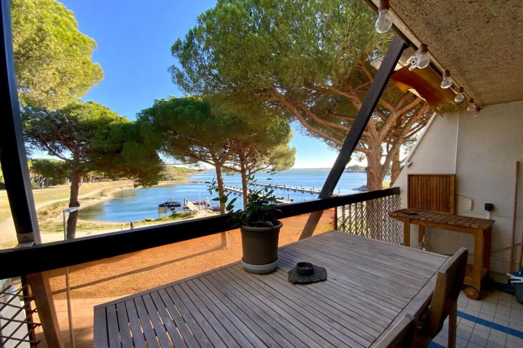 Les Terrasses du Ponant- Parking and view!