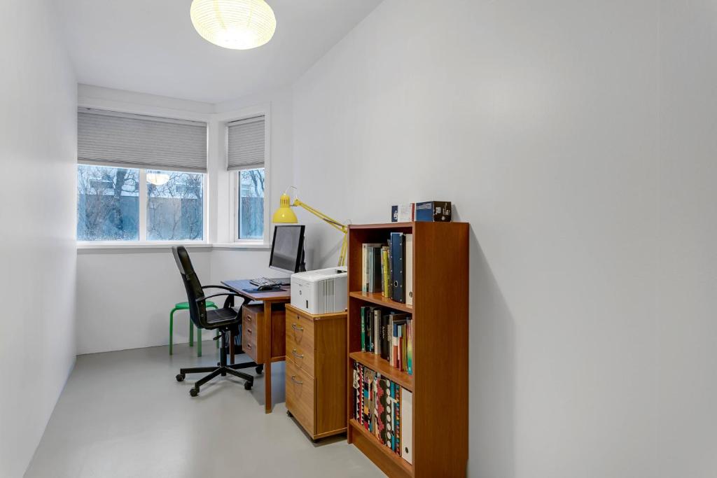 Spacious and Central Apartment - 3 Bedrooms photo 1