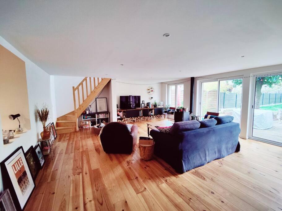 Grande maison familiale avec jardin photo 1