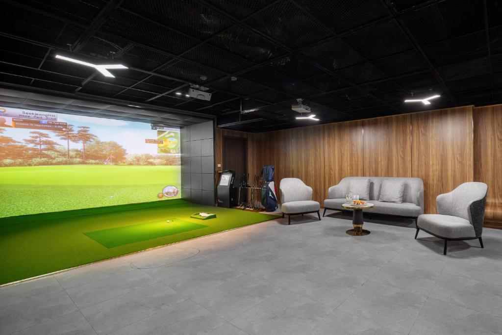 Essence Grand Halong Bay Cruise