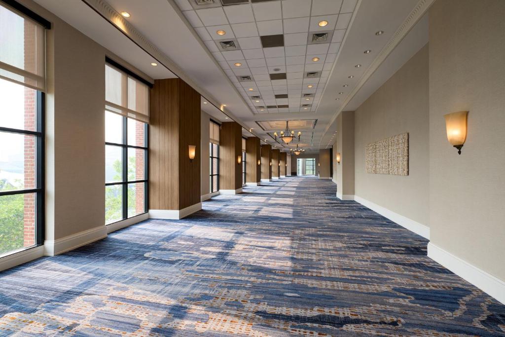Baltimore Marriott Waterfront image