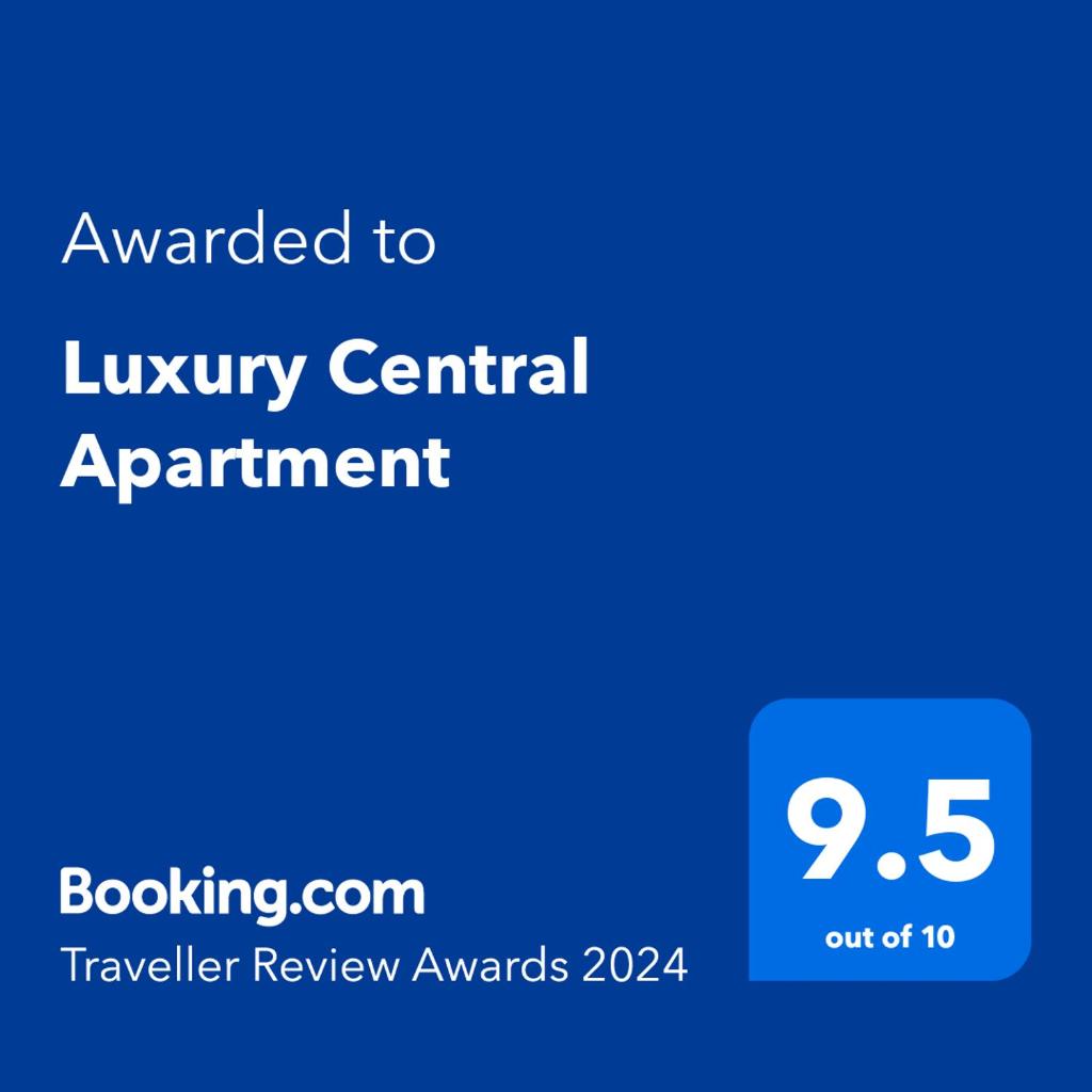 Luxury Central Apartment photo 1