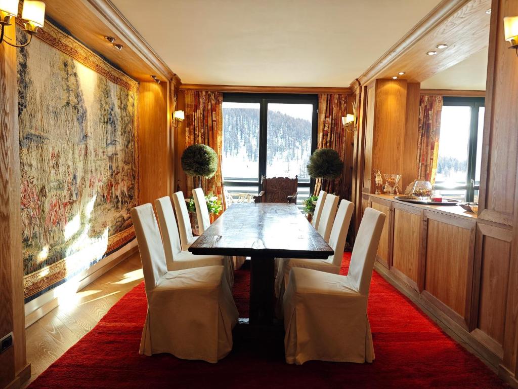 Hostdomus - 007 Luxury Suites