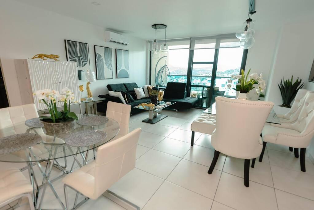 Luxury 3BR Penthouse in Astria 1408 photo 4