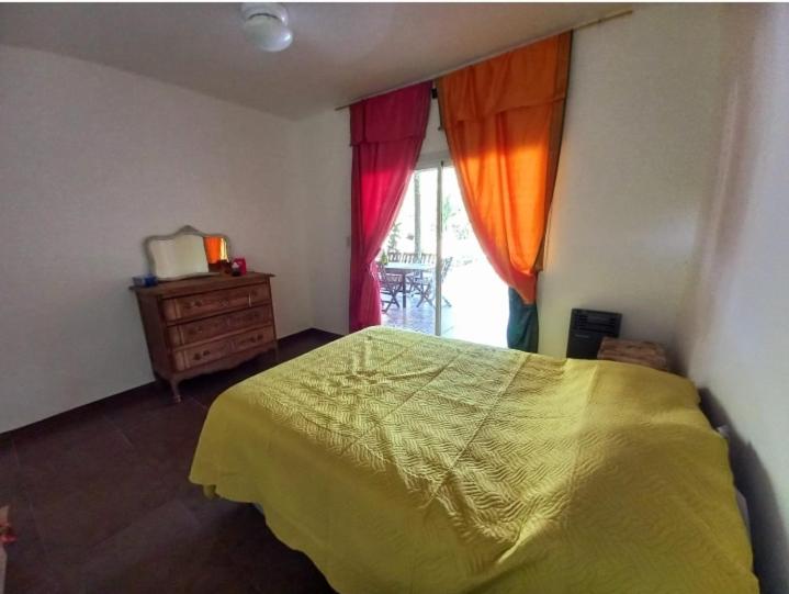 Casa en un pueblo photo 1