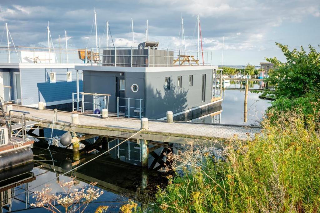 Hausboot Rán mit Dachterrasse in Kragenæs auf Lolland/DK photo 1