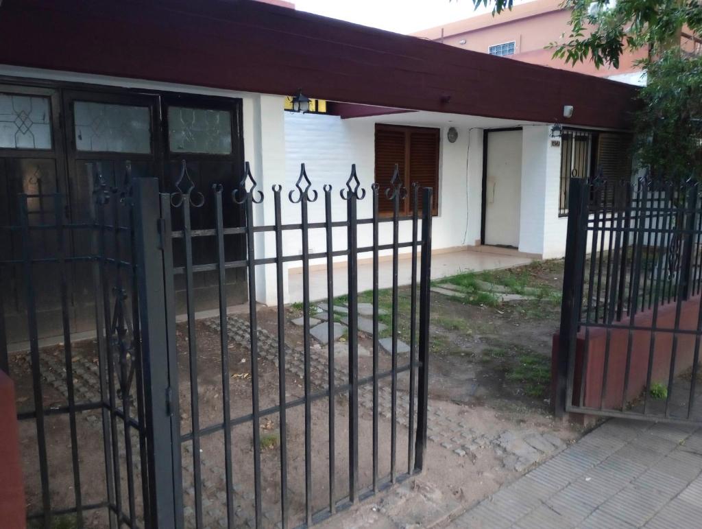 Casa barrio Rosedal photo 1
