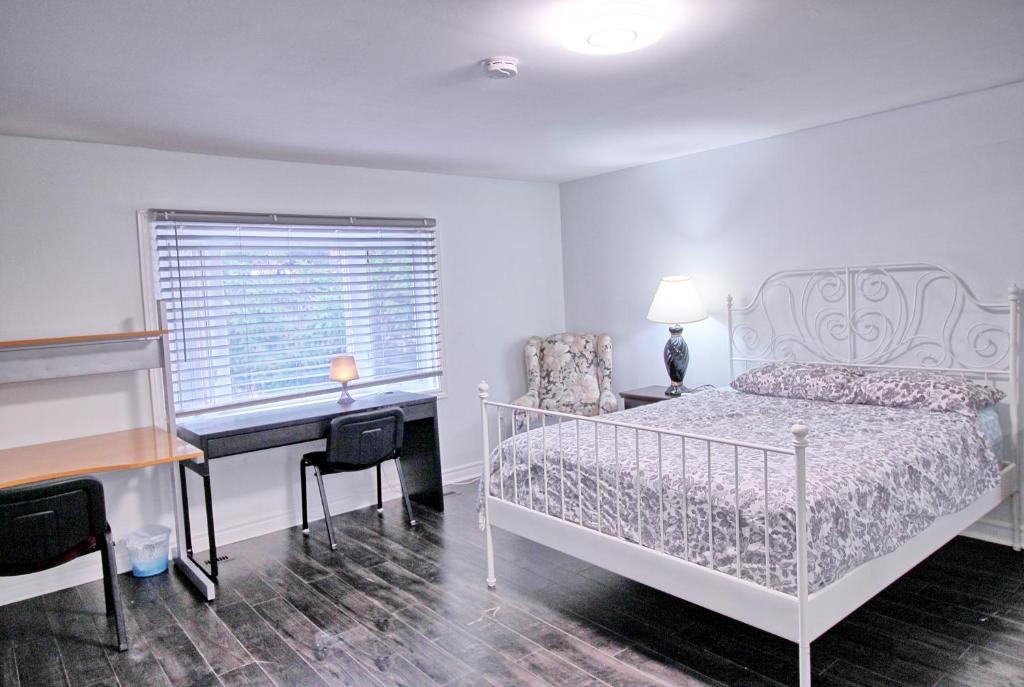 Large and beautiful master room with private bathroom