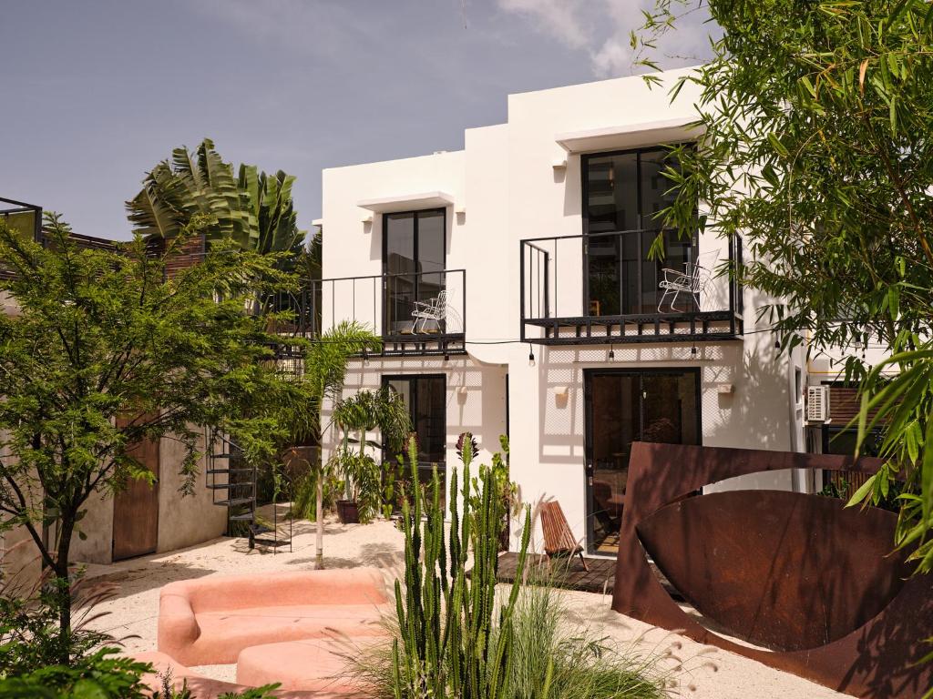 CASA FRIDA by DW