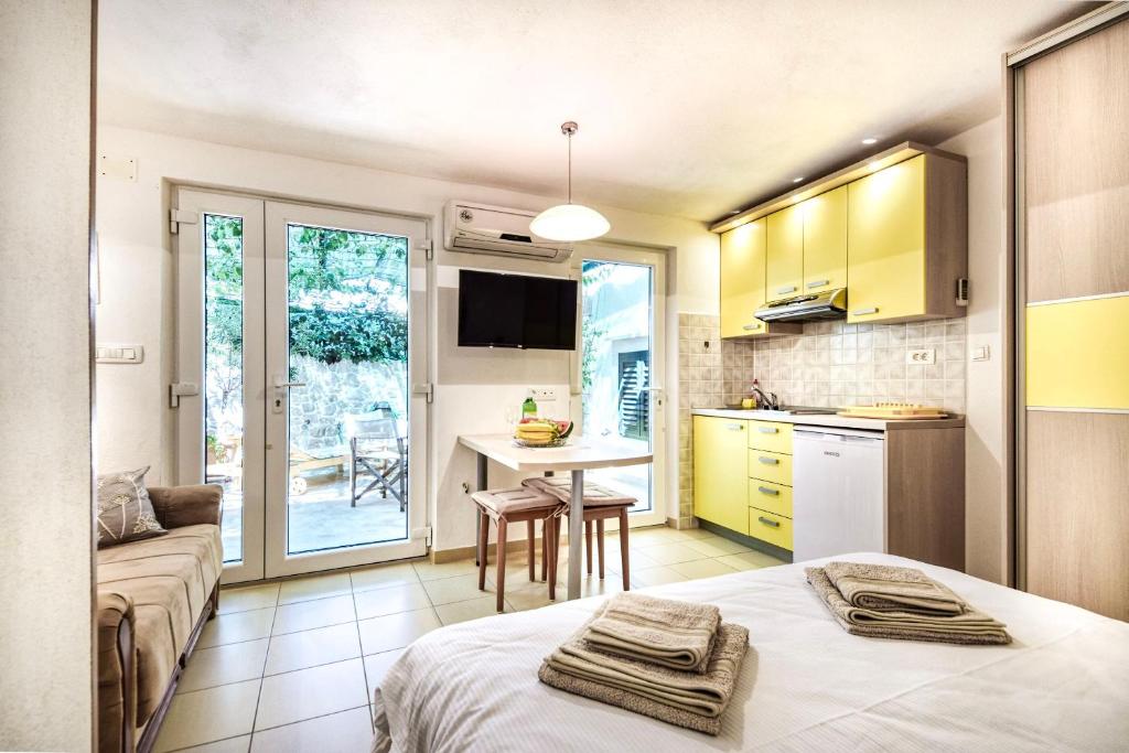 Apartments Gracin photo 3