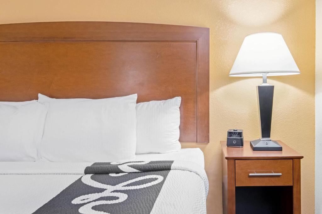 La Quinta by Wyndham Lawton / Fort Sill photo 1